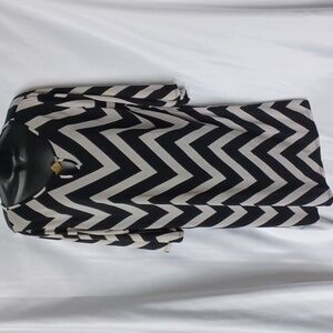 5th & Love Chevron dress, Black & Gray